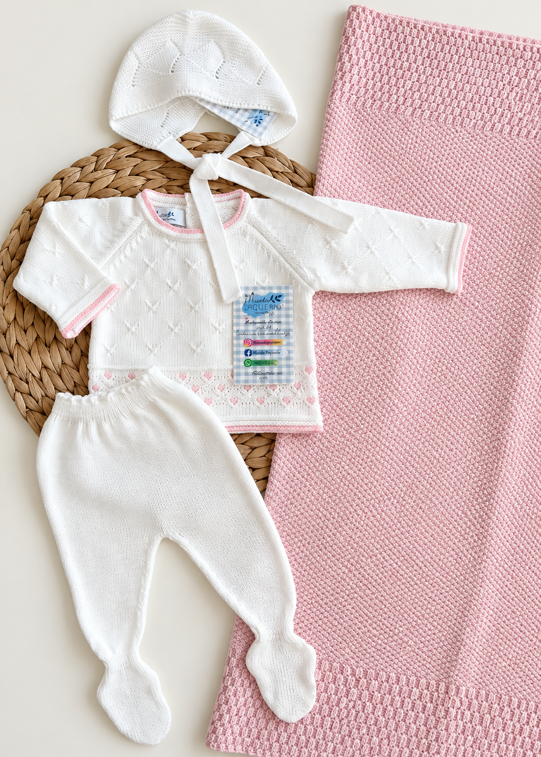 Conjunto bodoques blanco y rosa empolvado