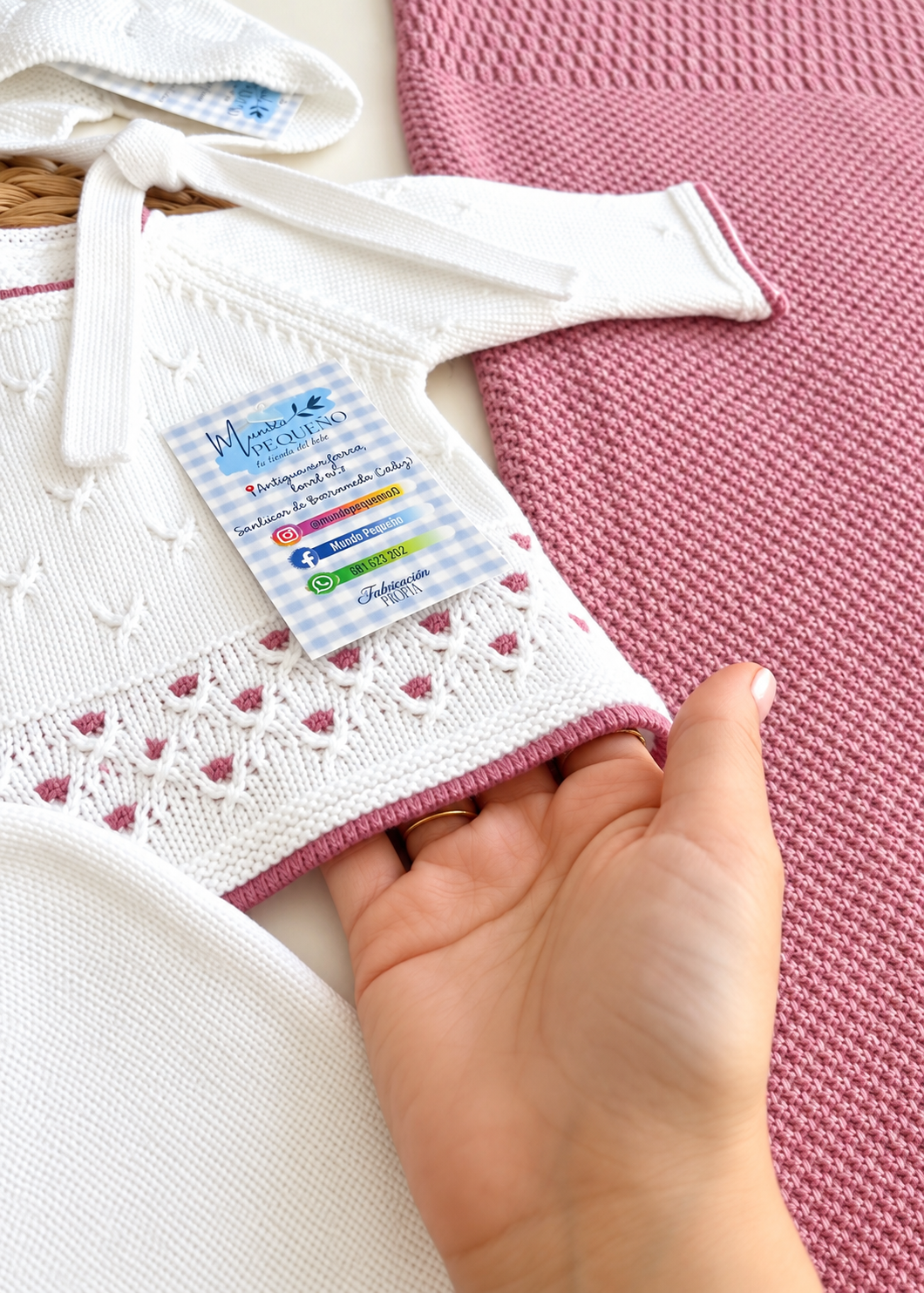 Conjunto bodoques blanco y rosa palo